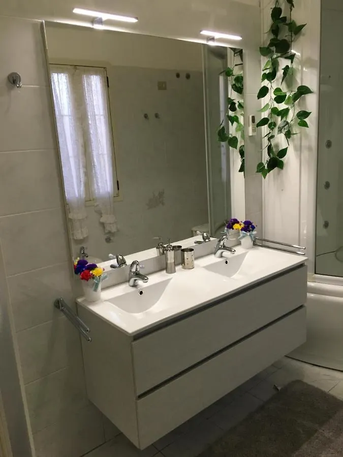 Villa Casa Jole Assemini 0*,  Italia